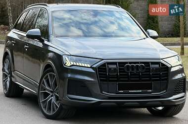 Внедорожник / Кроссовер Audi Q7 2020 в Ровно