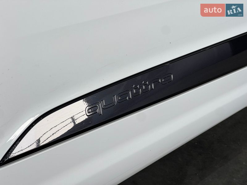 Позашляховик / Кросовер Audi Q7 2015 в Одесі