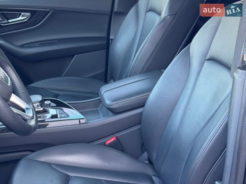 Позашляховик / Кросовер Audi Q7 2019 в Фастові