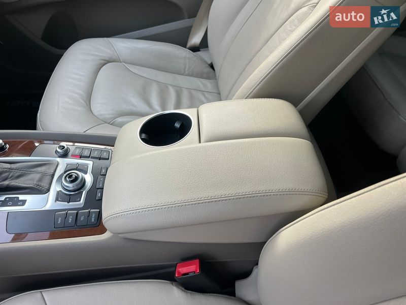 Позашляховик / Кросовер Audi Q7 2012 в Києві фото 72 Позашляховик / Кросовер Audi Q7 2012 в Києві