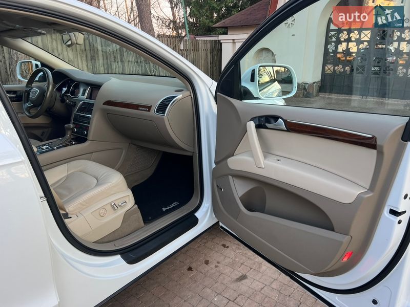 Позашляховик / Кросовер Audi Q7 2012 в Києві фото 113 Позашляховик / Кросовер Audi Q7 2012 в Києві