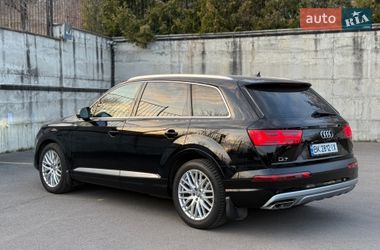 Внедорожник / Кроссовер Audi Q7 2015 в Ровно