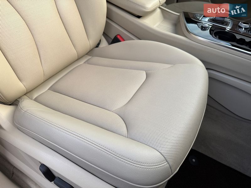 Внедорожник / Кроссовер Audi Q7 2015 в Ровно