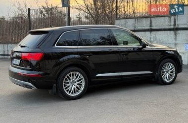 Внедорожник / Кроссовер Audi Q7 2015 в Ровно