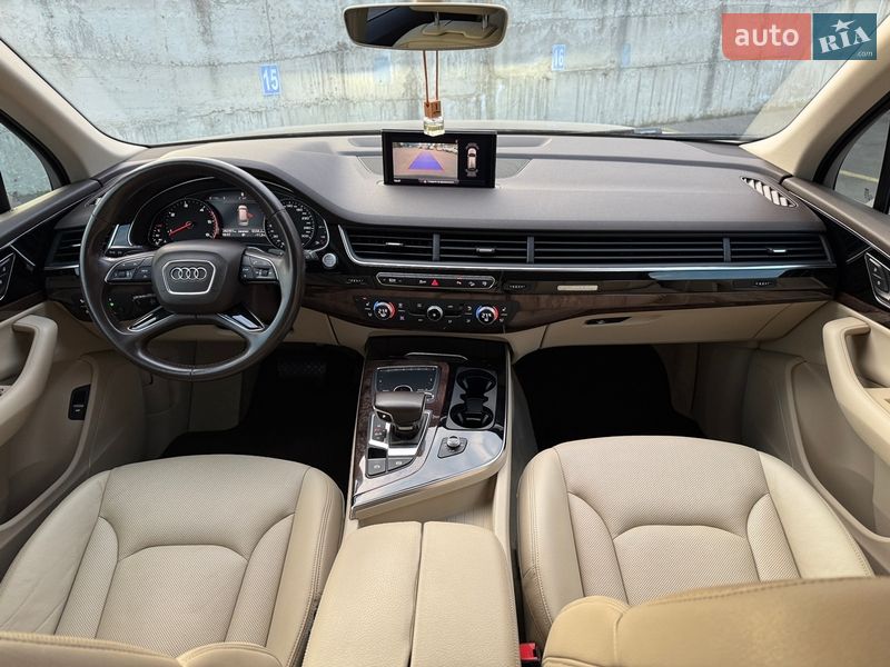 Внедорожник / Кроссовер Audi Q7 2015 в Ровно