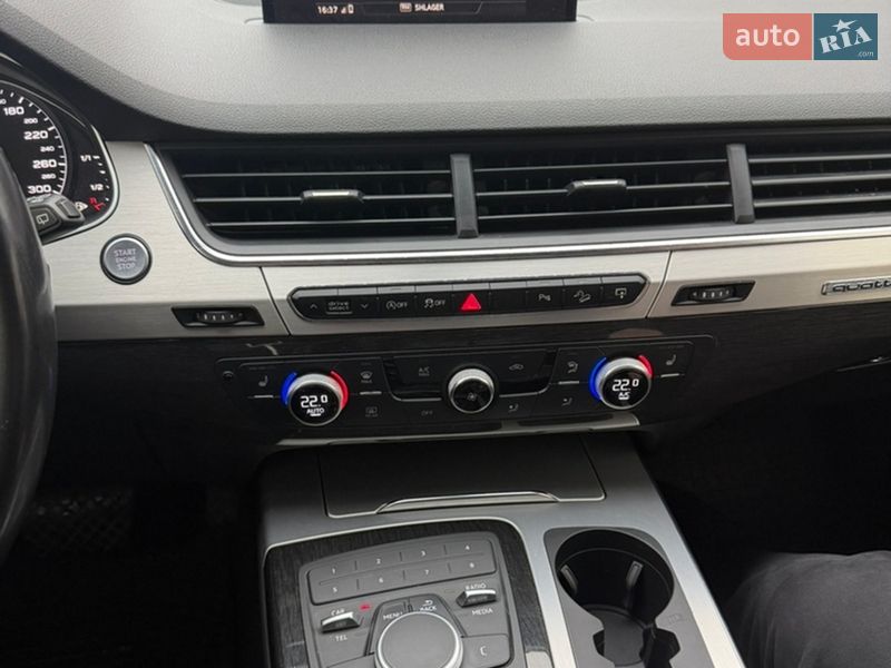 Позашляховик / Кросовер Audi Q7 2017 в Павлограді