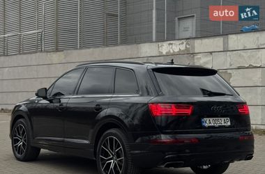Внедорожник / Кроссовер Audi Q7 2016 в Киеве