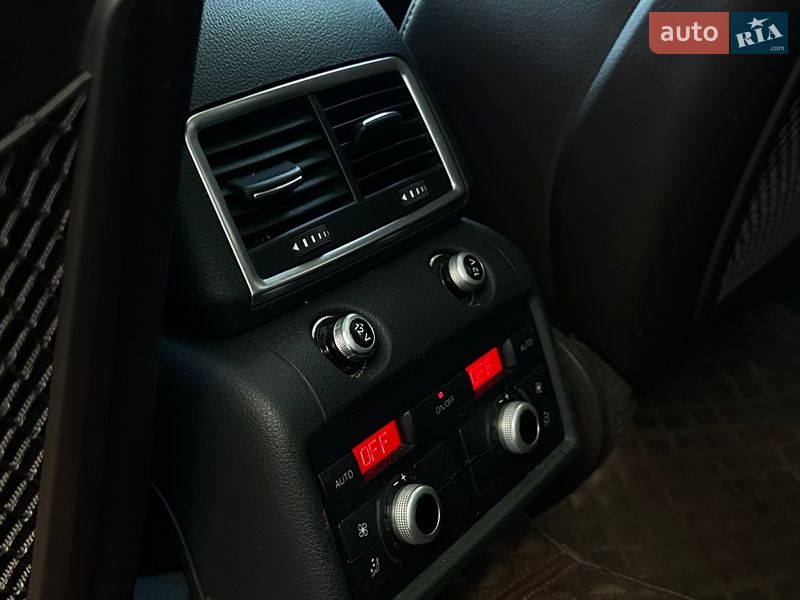 Позашляховик / Кросовер Audi Q7 2015 в Миколаєві