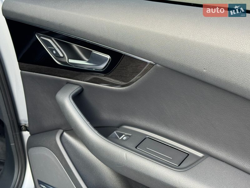 Позашляховик / Кросовер Audi Q7 2018 в Києві фото 41 Позашляховик / Кросовер Audi Q7 2018 в Києві