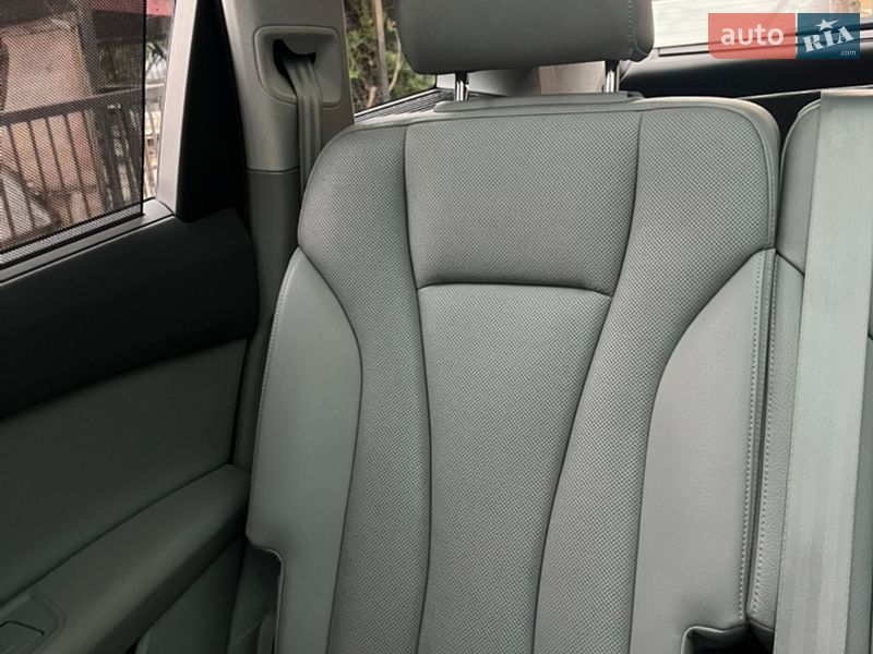 Внедорожник / Кроссовер Audi Q7 2016 в Хусте