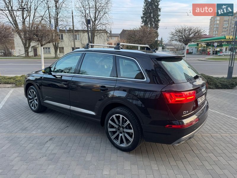 Позашляховик / Кросовер Audi Q7 2016 в Львові