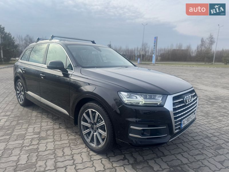 Позашляховик / Кросовер Audi Q7 2016 в Львові