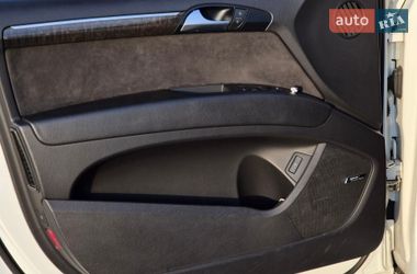 Позашляховик / Кросовер Audi Q7 2013 в Києві
