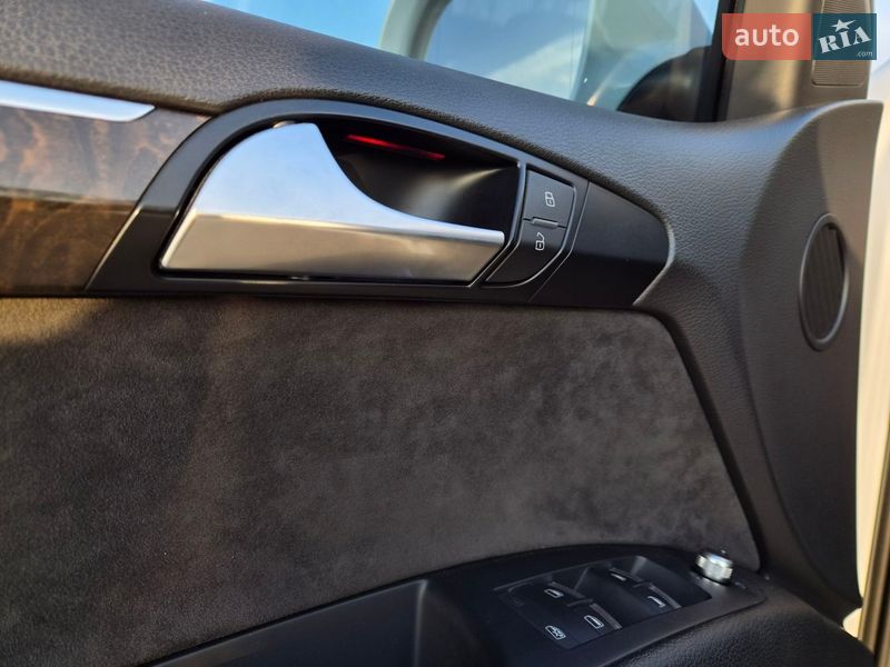 Внедорожник / Кроссовер Audi Q7 2013 в Киеве фото 12 Внедорожник / Кроссовер Audi Q7 2013 в Киеве