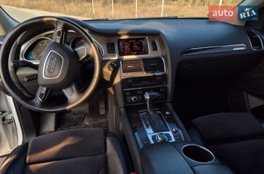 Позашляховик / Кросовер Audi Q7 2013 в Києві
