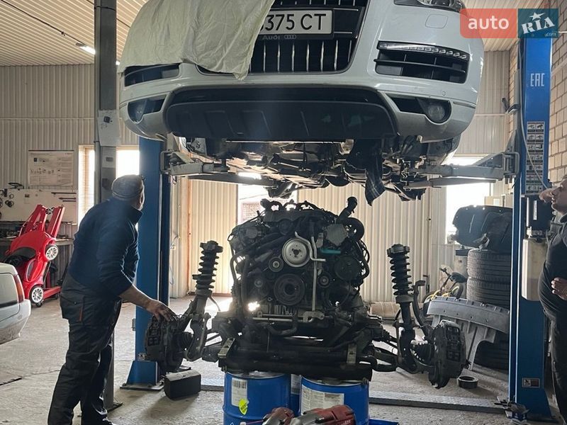 Внедорожник / Кроссовер Audi Q7 2015 в Виннице