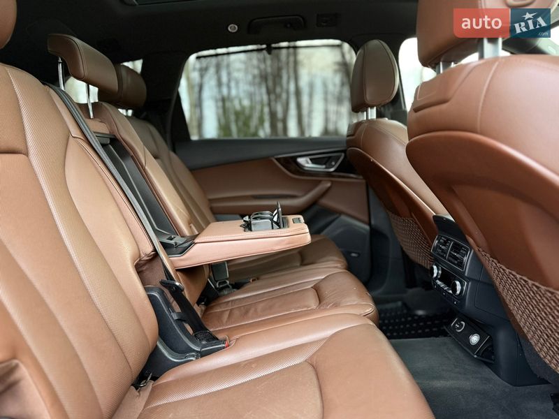 Внедорожник / Кроссовер Audi Q7 2016 в Ковеле