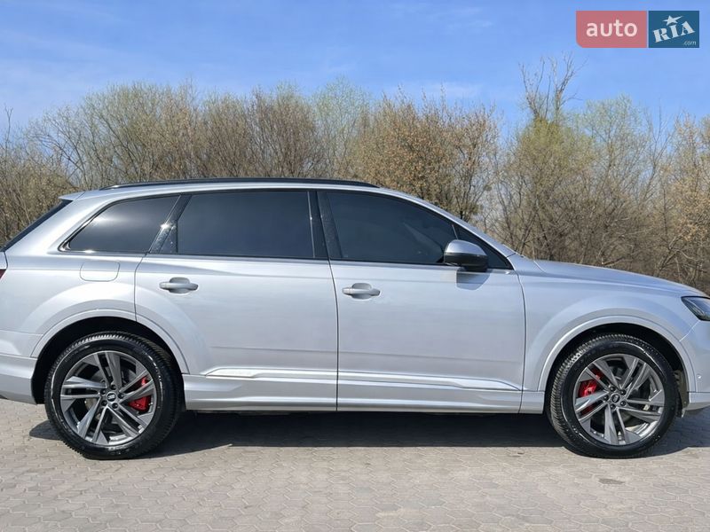 Внедорожник / Кроссовер Audi Q7 2022 в Луцке