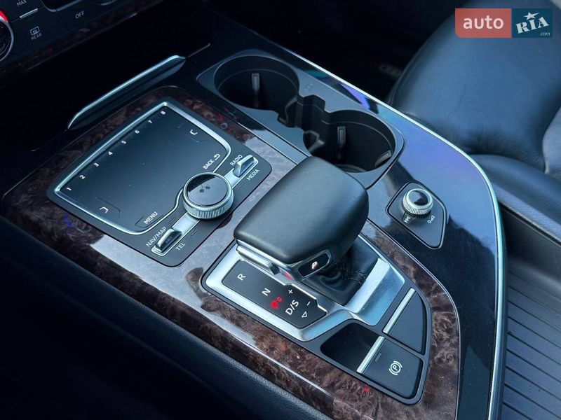 Внедорожник / Кроссовер Audi Q7 2018 в Киеве