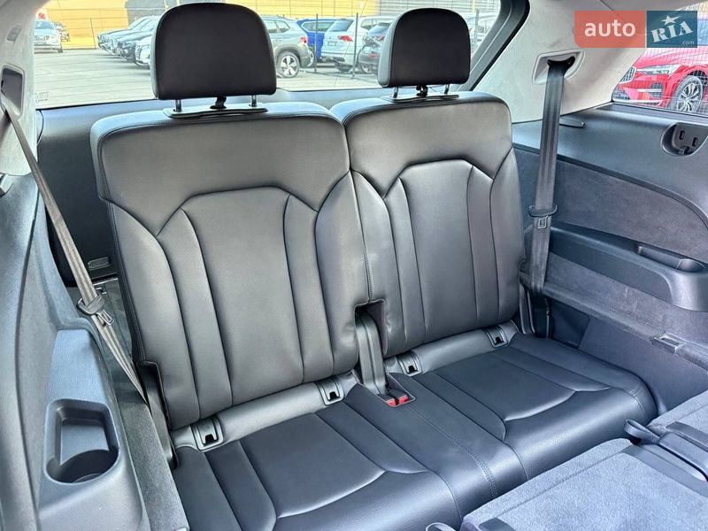 Внедорожник / Кроссовер Audi Q7 2018 в Киеве