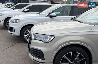 Внедорожник / Кроссовер Audi Q7 2020 в Киеве