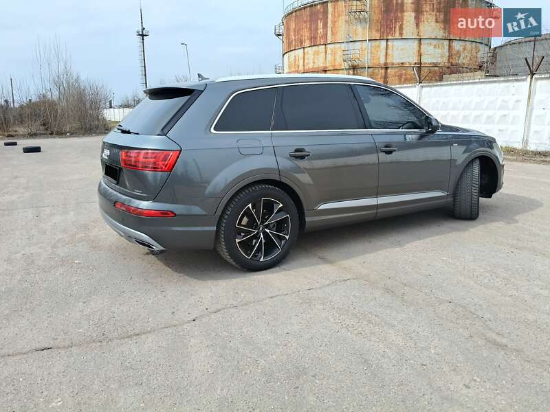 2016 Audi Q7, VIN WAUZZZ4M6HD011682:plate — фото 1 (autoria)