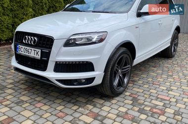 Позашляховик / Кросовер Audi Q7 2015 в Львові