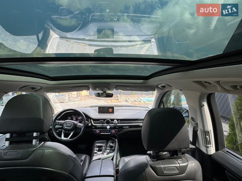 Внедорожник / Кроссовер Audi Q7 2016 в Шепетовке