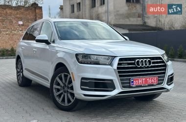 Внедорожник / Кроссовер Audi Q7 2018 в Дубно