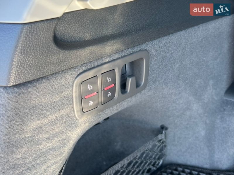 Позашляховик / Кросовер Audi Q7 2019 в Києві фото 23 Позашляховик / Кросовер Audi Q7 2019 в Києві