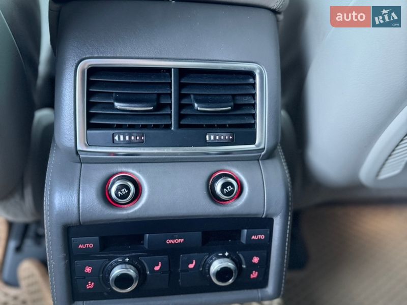 Внедорожник / Кроссовер Audi Q7 2010 в Чернигове