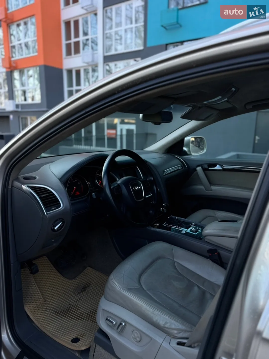 2010 Audi Q7 - мініатюра 28