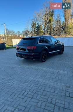 Внедорожник / Кроссовер Audi Q7 2016 в Житомире