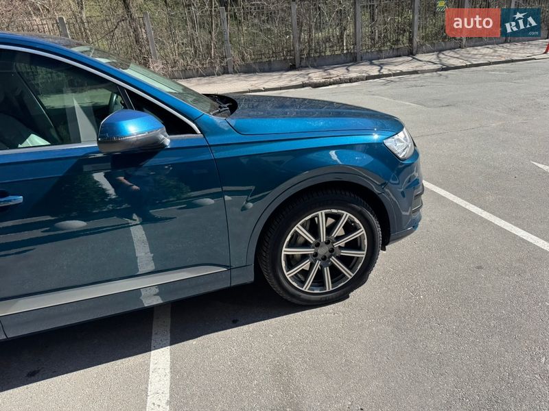 Внедорожник / Кроссовер Audi Q7 2017 в Киеве