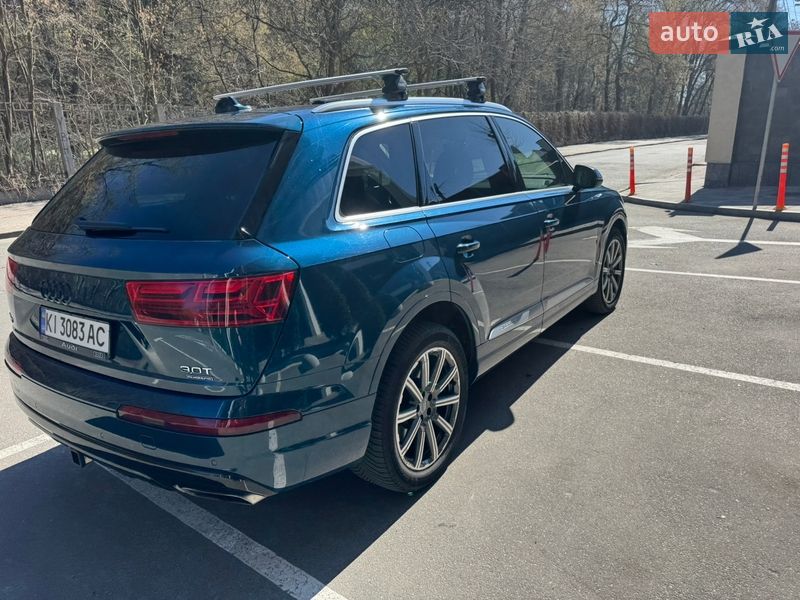 Внедорожник / Кроссовер Audi Q7 2017 в Киеве