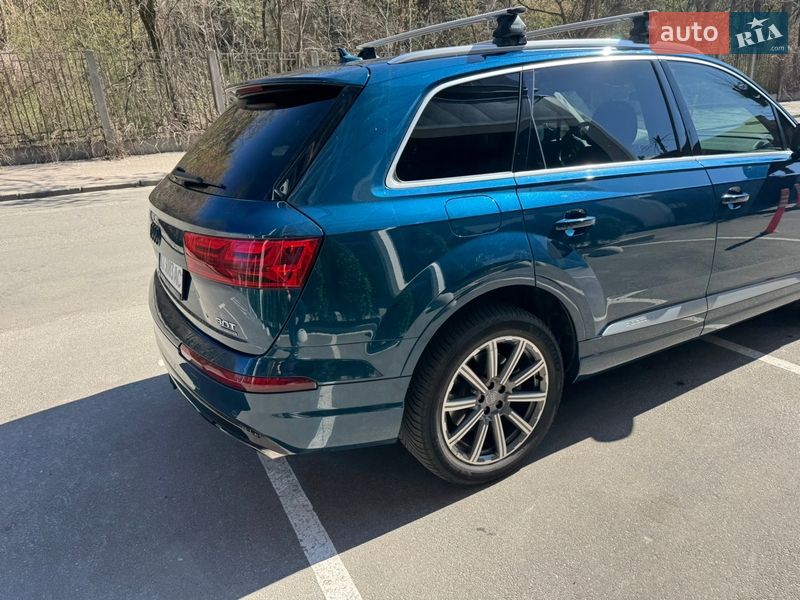 Внедорожник / Кроссовер Audi Q7 2017 в Киеве