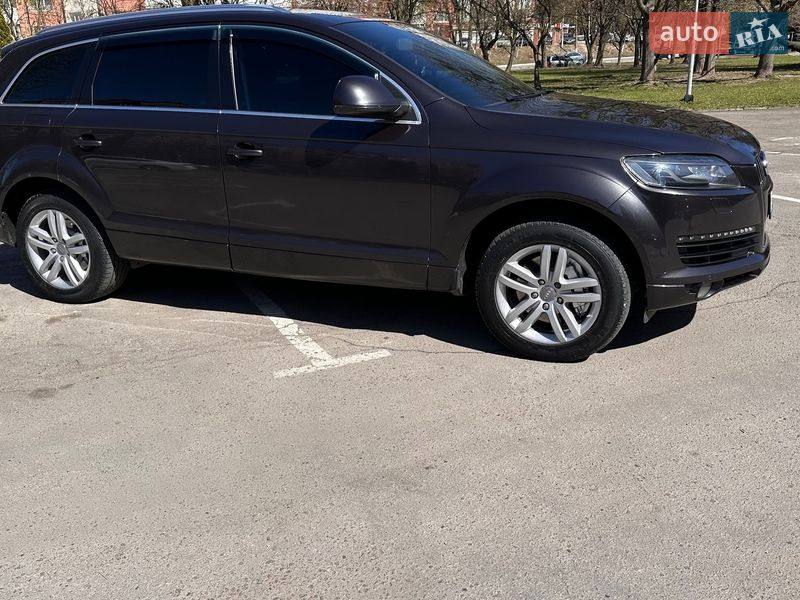 Внедорожник / Кроссовер Audi Q7 2007 в Ровно