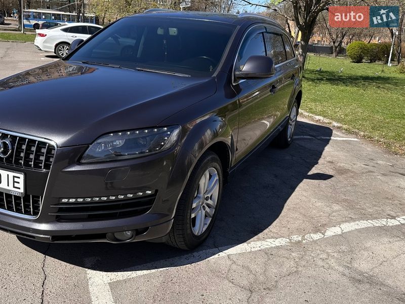 Внедорожник / Кроссовер Audi Q7 2007 в Ровно
