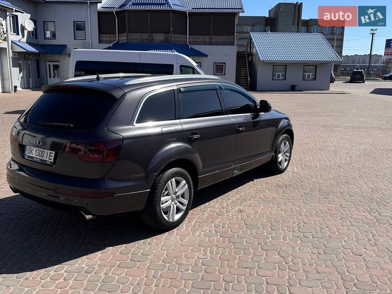 Внедорожник / Кроссовер Audi Q7 2007 в Ровно