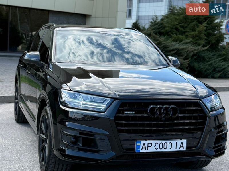 Позашляховик / Кросовер Audi Q7 2018 в Дніпрі