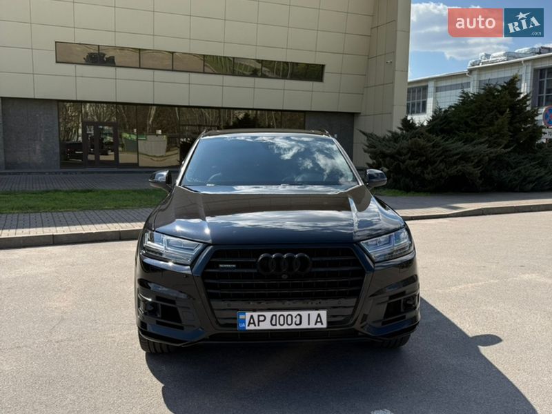Позашляховик / Кросовер Audi Q7 2018 в Дніпрі