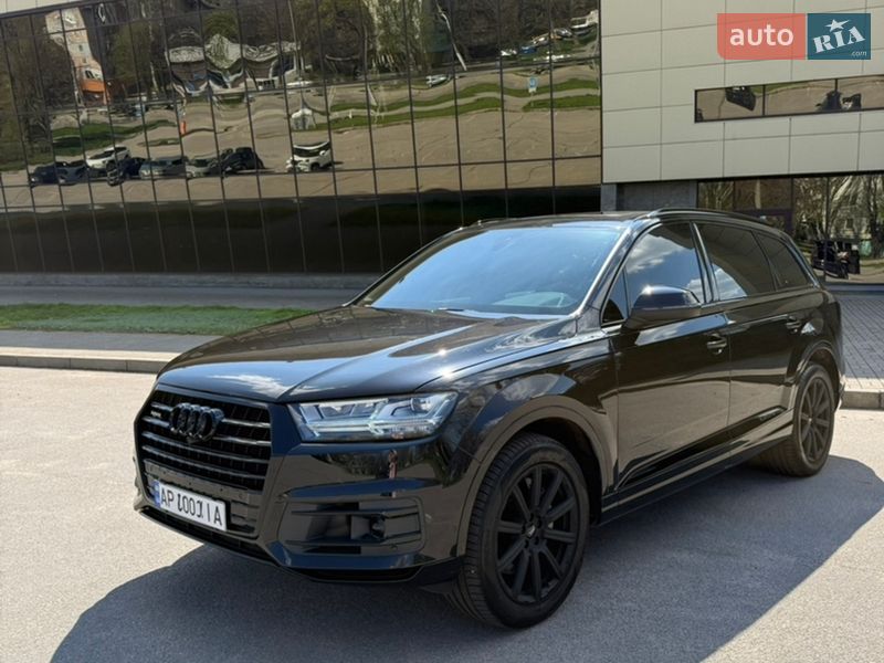 Позашляховик / Кросовер Audi Q7 2018 в Дніпрі