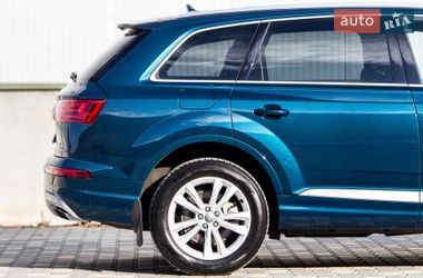 Позашляховик / Кросовер Audi Q7 2017 в Львові
