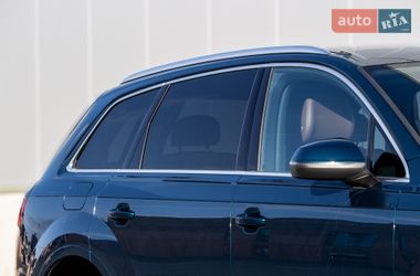 Позашляховик / Кросовер Audi Q7 2017 в Львові