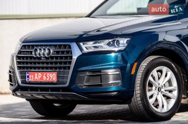 Позашляховик / Кросовер Audi Q7 2017 в Львові