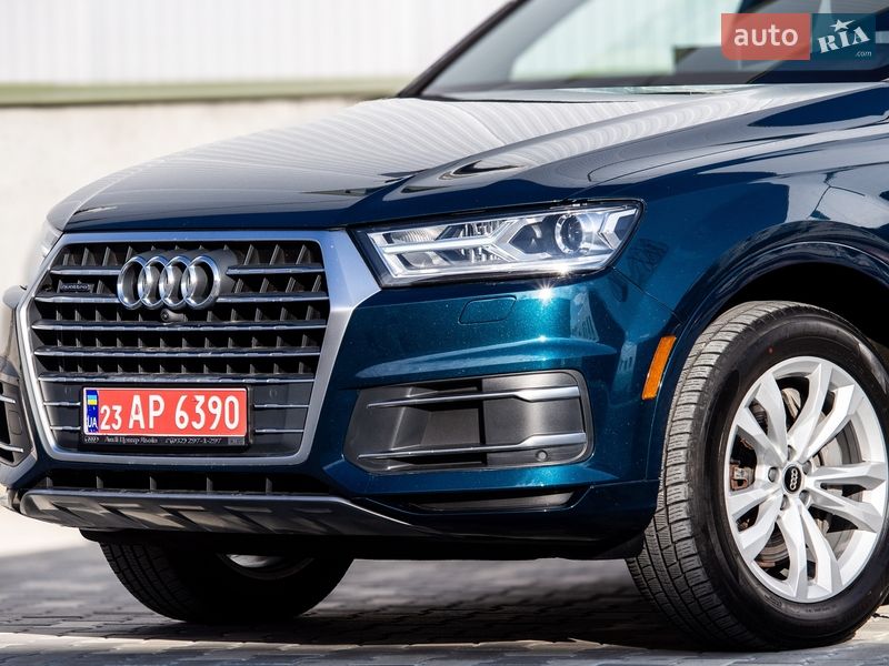 Позашляховик / Кросовер Audi Q7 2017 в Львові