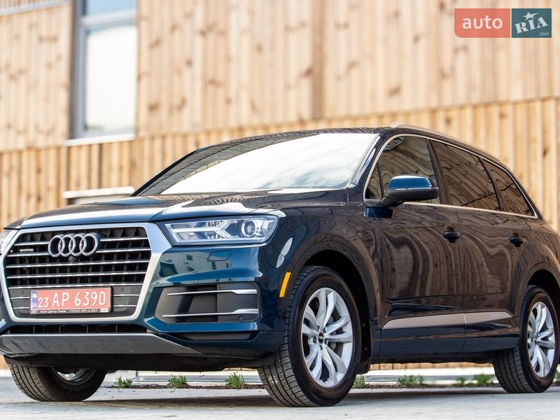 Позашляховик / Кросовер Audi Q7 2017 в Львові