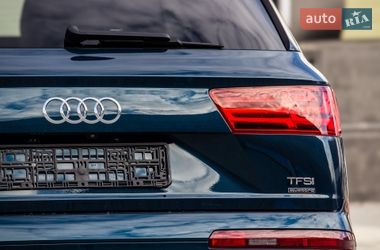 Позашляховик / Кросовер Audi Q7 2017 в Львові