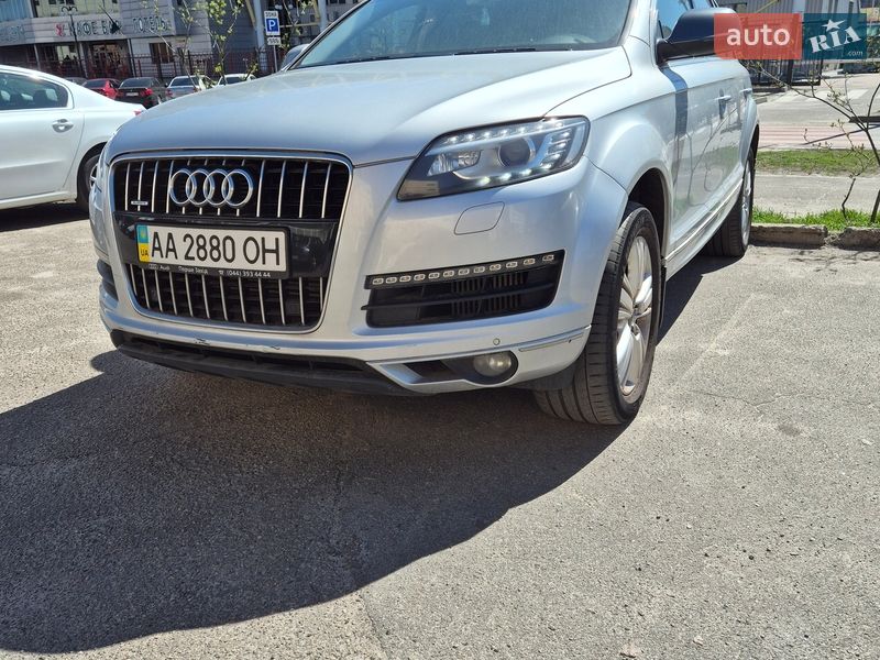 Внедорожник / Кроссовер Audi Q7 2013 в Киеве