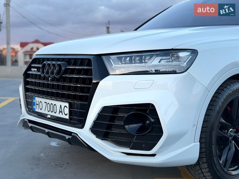 Позашляховик / Кросовер Audi Q7 2016 в Тернополі